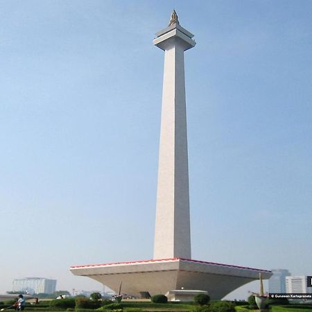 W Home Cikatomas Jakarta Exteriér fotografie