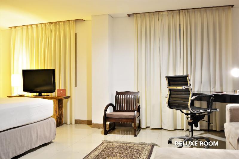 W Home Cikatomas Jakarta Exteriér fotografie
